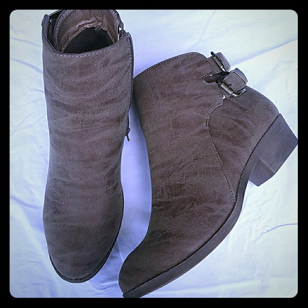 Ankle boots